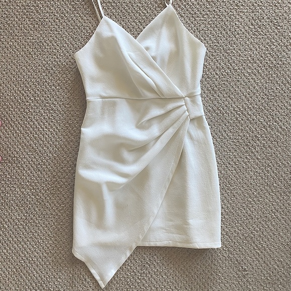 Selfie Leslie Dresses & Skirts - White Selfie Leslie Cocktail Dress